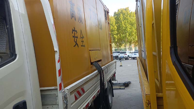 隆尧如何判断柴油发电机组和UPS电源的切换时间是否符合要求？